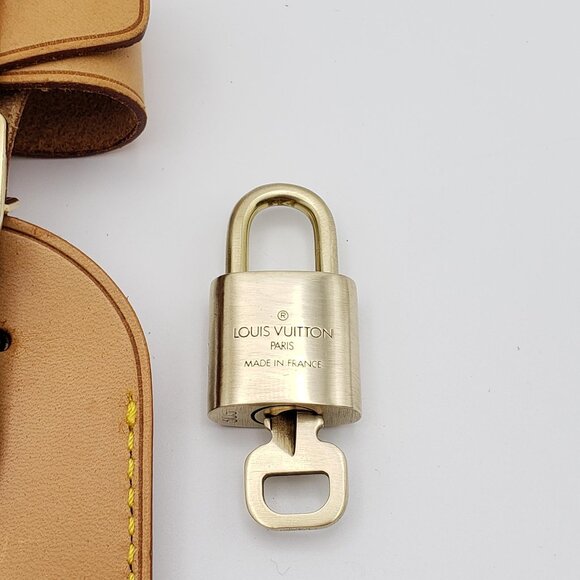 Authentic Louis Vuitton Luggage tag with Lock and Key - Picture 15 of 15